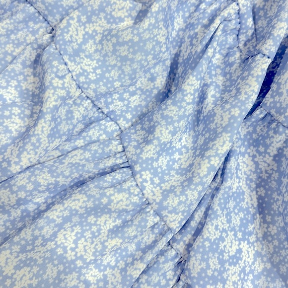 Altar’d State Light Blue and White Floral Dress Flowy Ruffle Poofy Sleeves - Picture 2 of 4